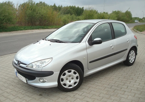 Peugeot 206 cena 8800 przebieg: 167000, rok produkcji 2009 z Wałbrzych małe 436